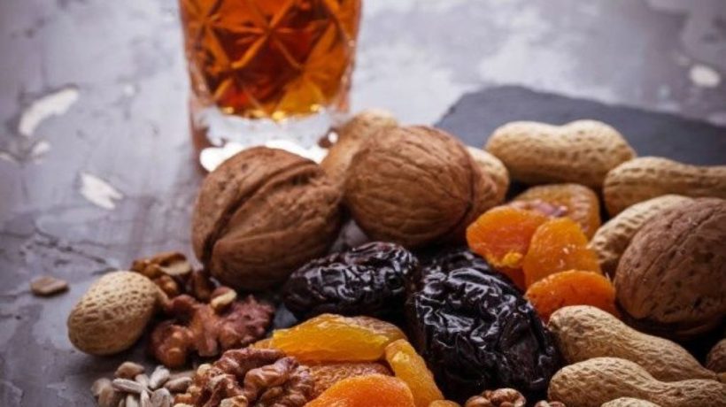 How to Take Honey With Dry Fruits for Better Results