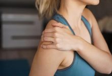 What's the difference between shoulder impingement and bursitis